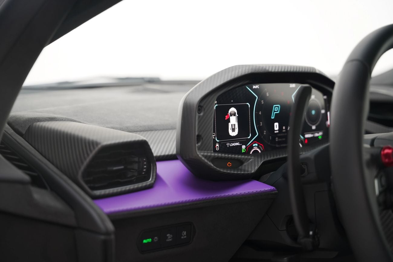 Lamborghini Revuelto STANDARD