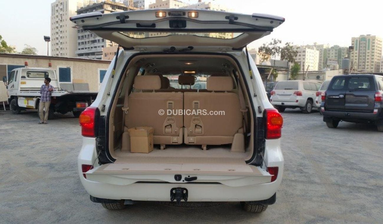 تويوتا لاند كروزر GXR 4.5L Diesel Engine, Basic Option