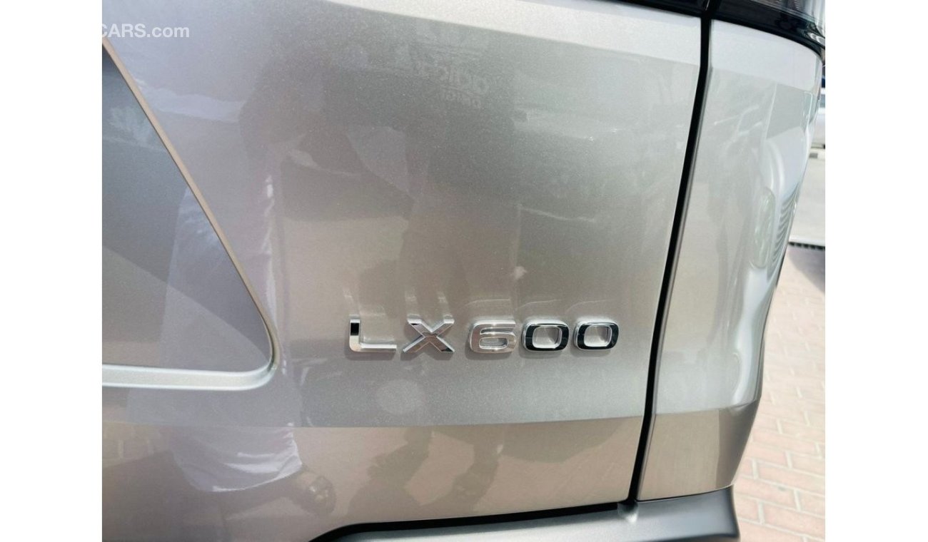 لكزس LX 600 SIGNATURE