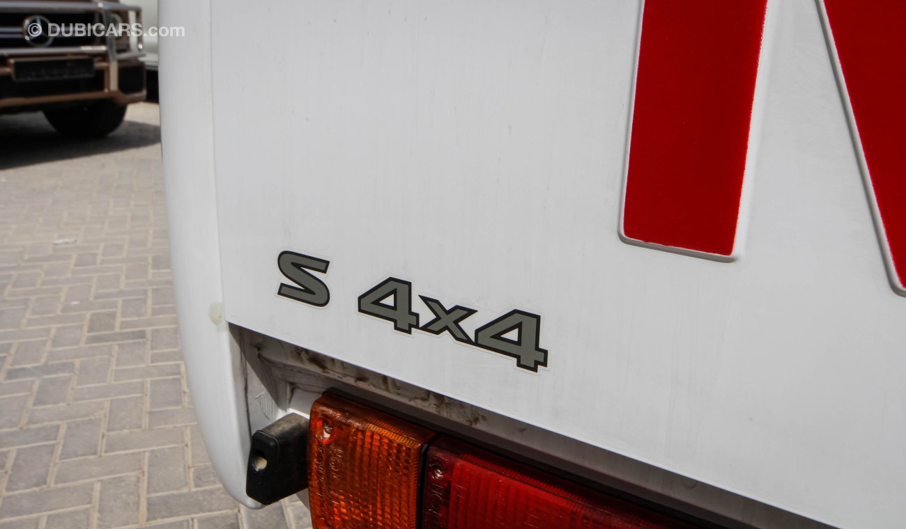 نيسان باترول بيك آب S 4X4