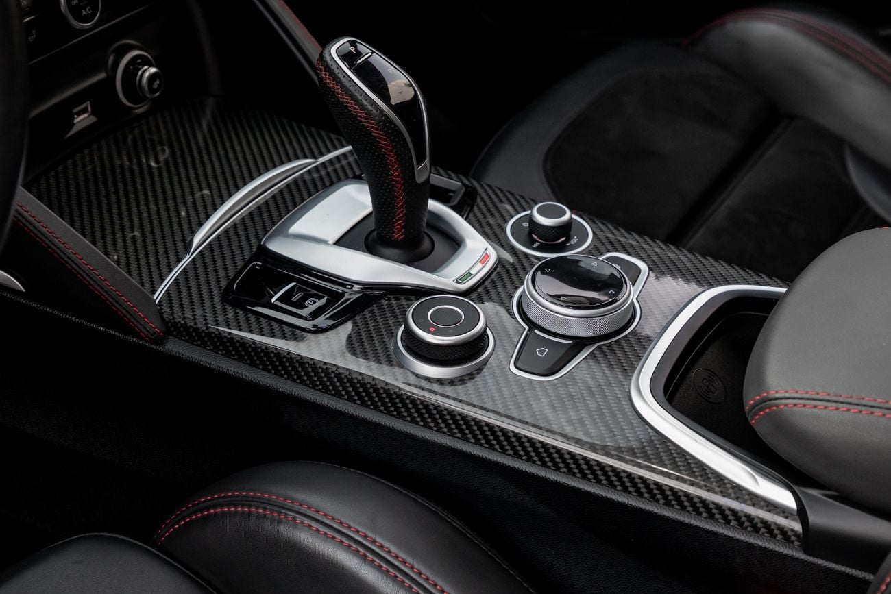 ألفا روميو ستيلفيو Stelvio Estrema | 2,546 P.M | 0% Downpayment | ALFA WARRANTY AND SERVICE CONTACT! | Ramadan Offer!