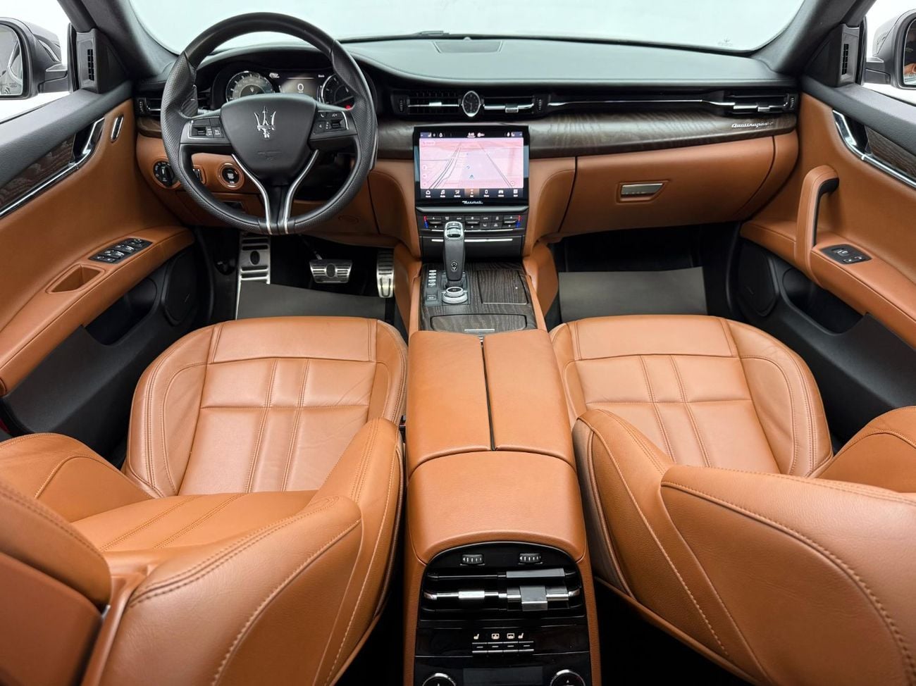 Maserati Quattroporte Modena 3.0L 2023 Maserati Quattroporte Modena, 2026 Maserati Warranty, Very Low Km, Excellent Condit