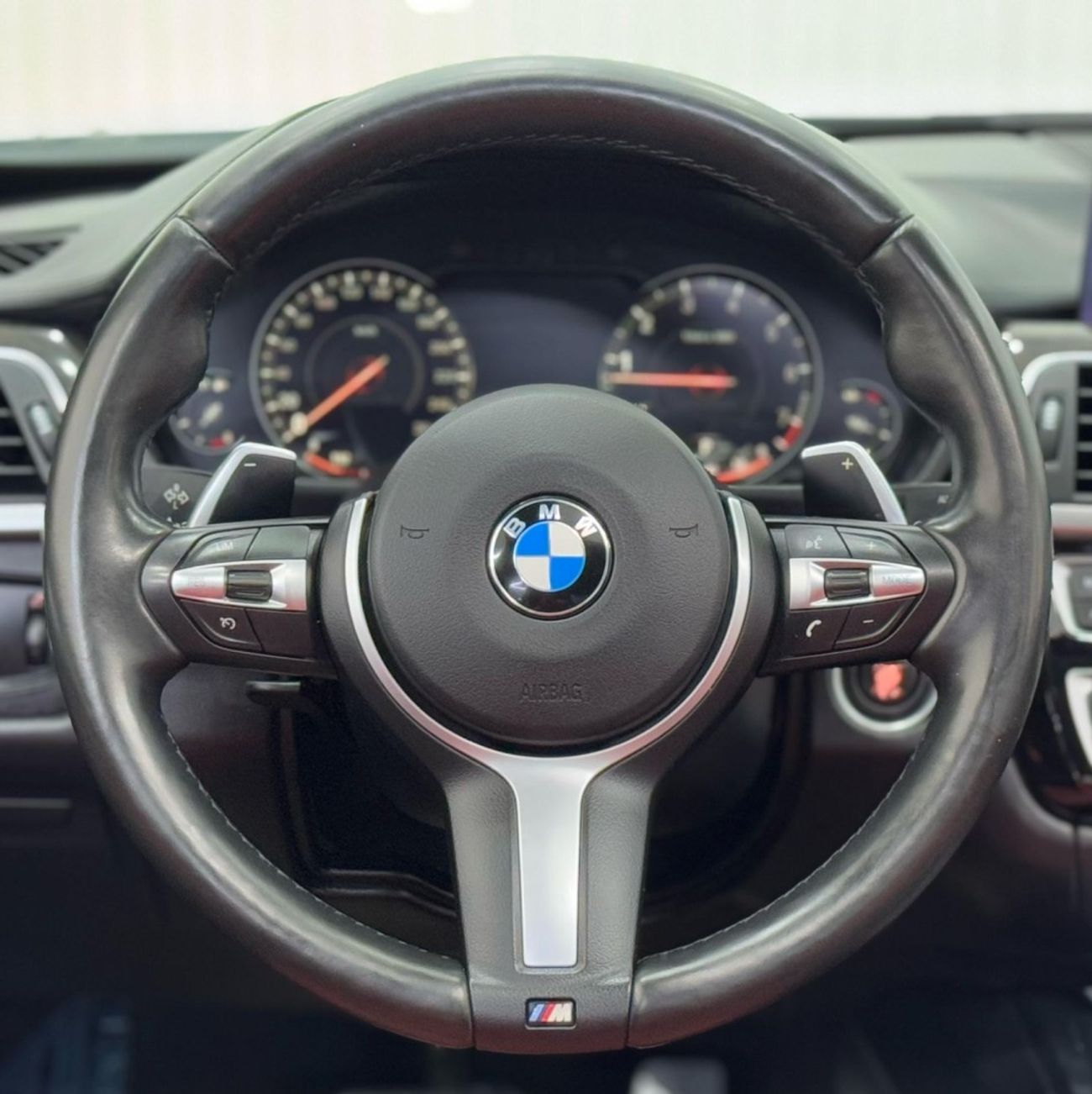 BMW 340i M-Sport 2018 BMW 340i M-Sport, Warranty, May 2027 BMW Service Pack, Excellent Condition, GCC