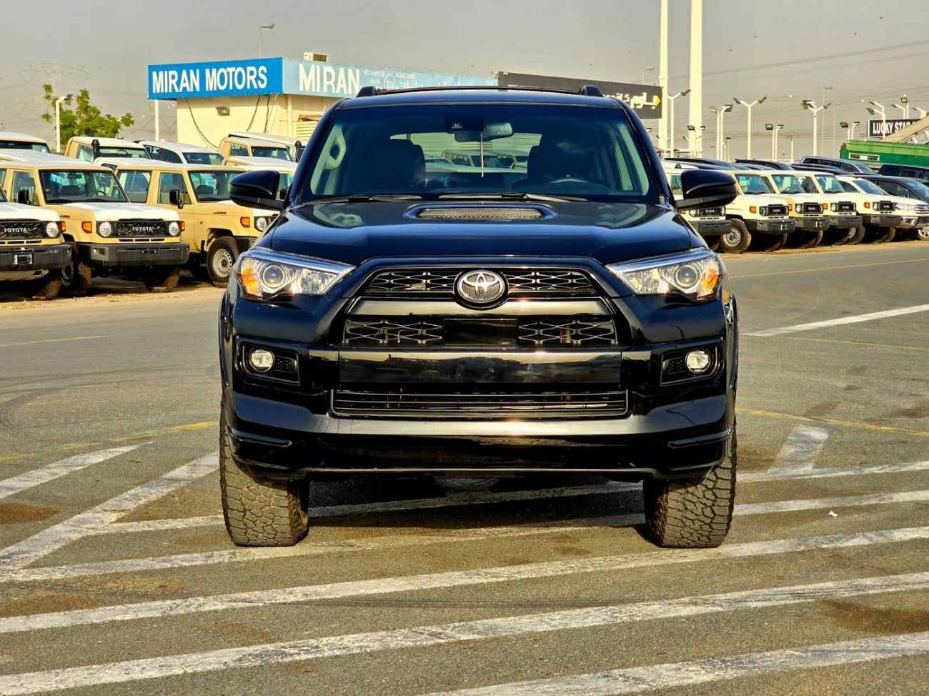 Toyota 4Runner *Offer* 2020 Toyota 4Runner SR5 Premium Black Edition - 4x4 AWD - UAE PASS