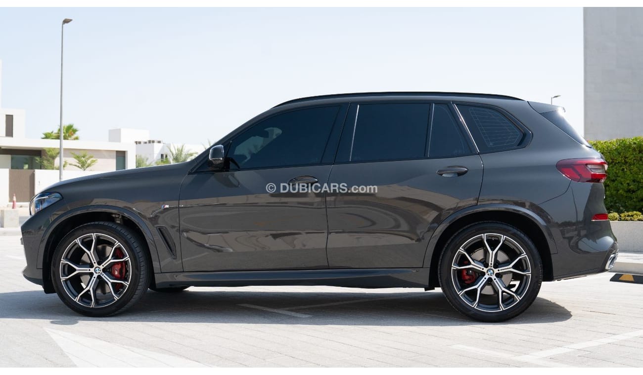 BMW X5 xDrive40i Luxury M Sport Package BMW X5 XDrive 40i Panoramic *M* -pack Head-up Display 2022 GCC Serv