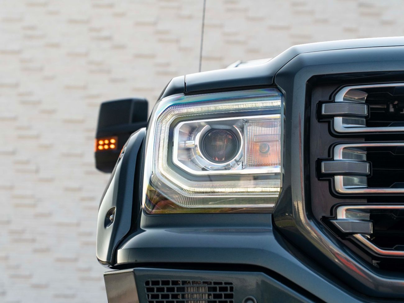 جي أم سي سييرا 5.3L V8 AT4 Crew Cab (AWD)