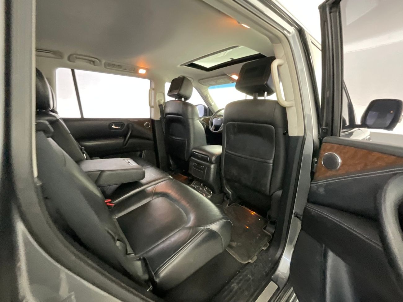 كاديلاك إسكالاد Sport Platinum | شامل الضمان | 0 ﺪﻔﻋﺓ ﺃﻮﻟﻯ