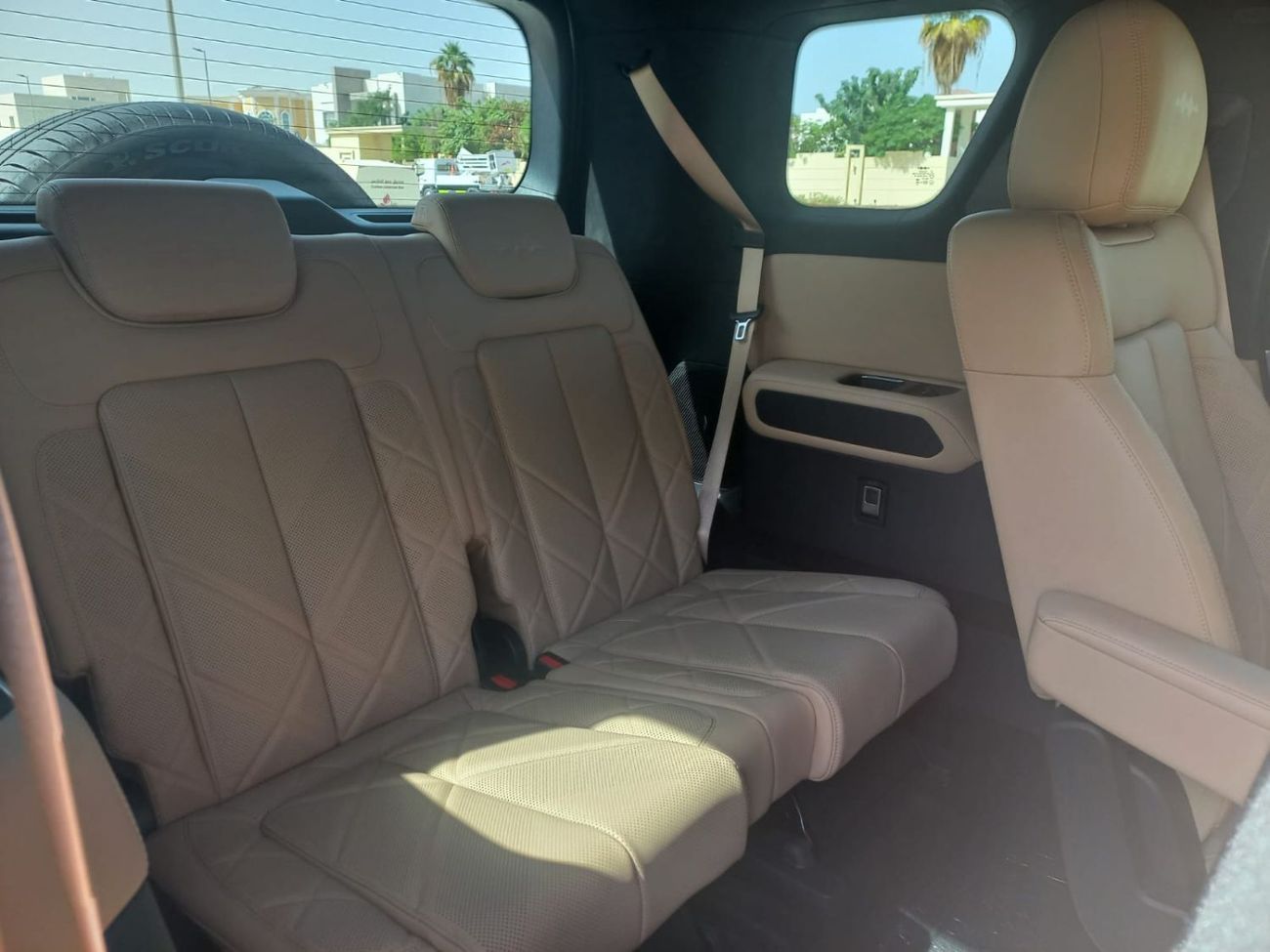 BYD Leopard 8 Smart and Brave Flagship Edition (6 Seats)