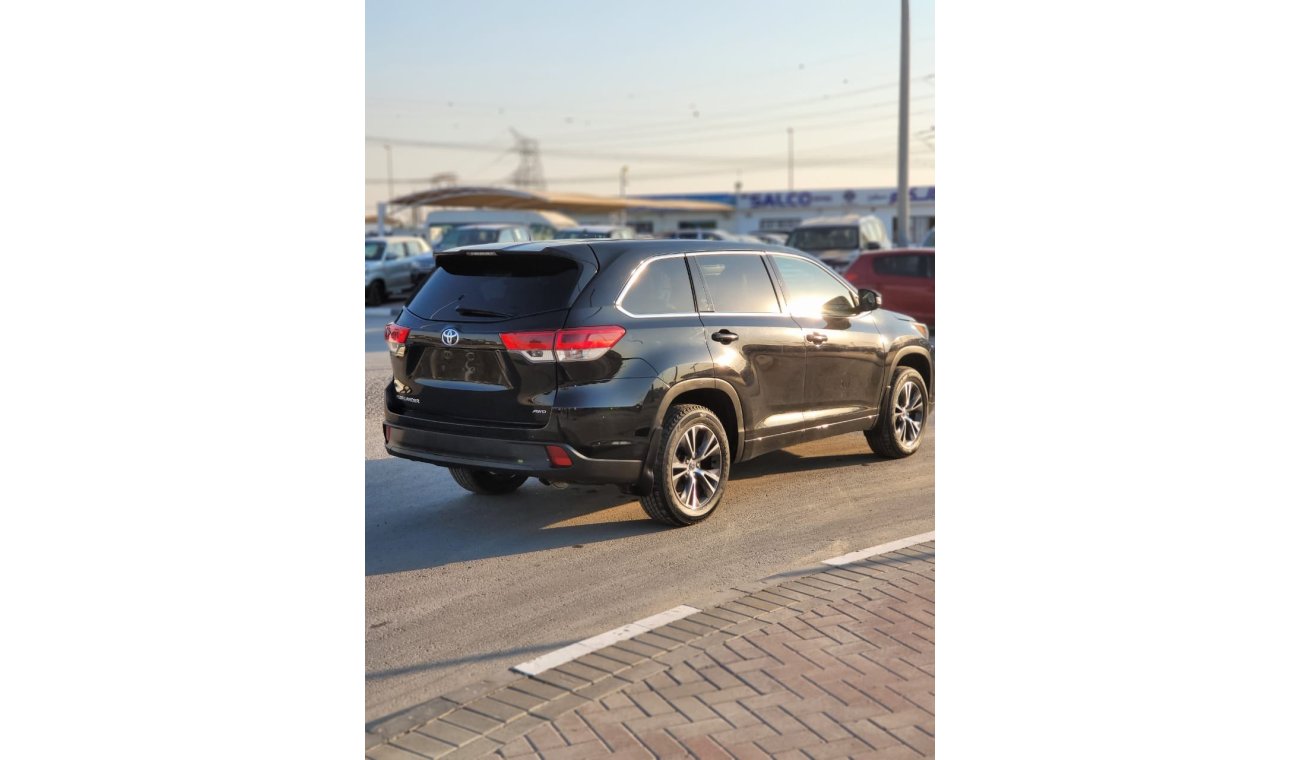 تويوتا هايلاندر TOYOTA HIGHLANDER LE 4x4