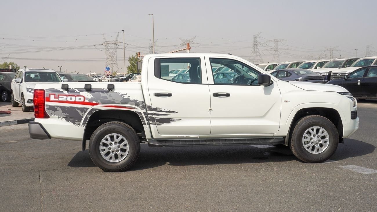 ميتسوبيشي L200 2.4L  4WD M/T