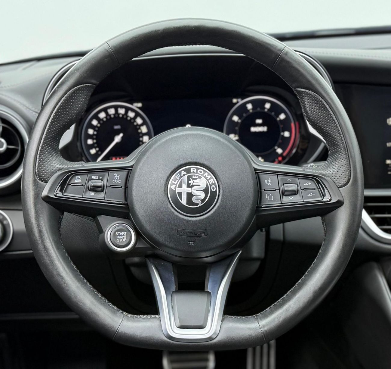 ألفا روميو جوليا 2024 Alfa Romeo Giulia Veloce Q2 MCA, 2028 Agency Warranty+Service Contract, Agency FSH, GCC