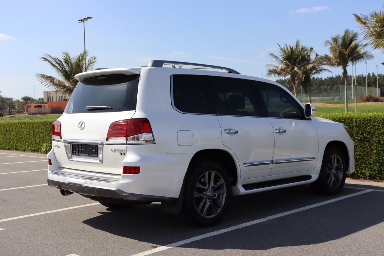Lexus LX 570 Sport Platinum Lexus LX570s / 2015 / GCC / Only 23,000Km