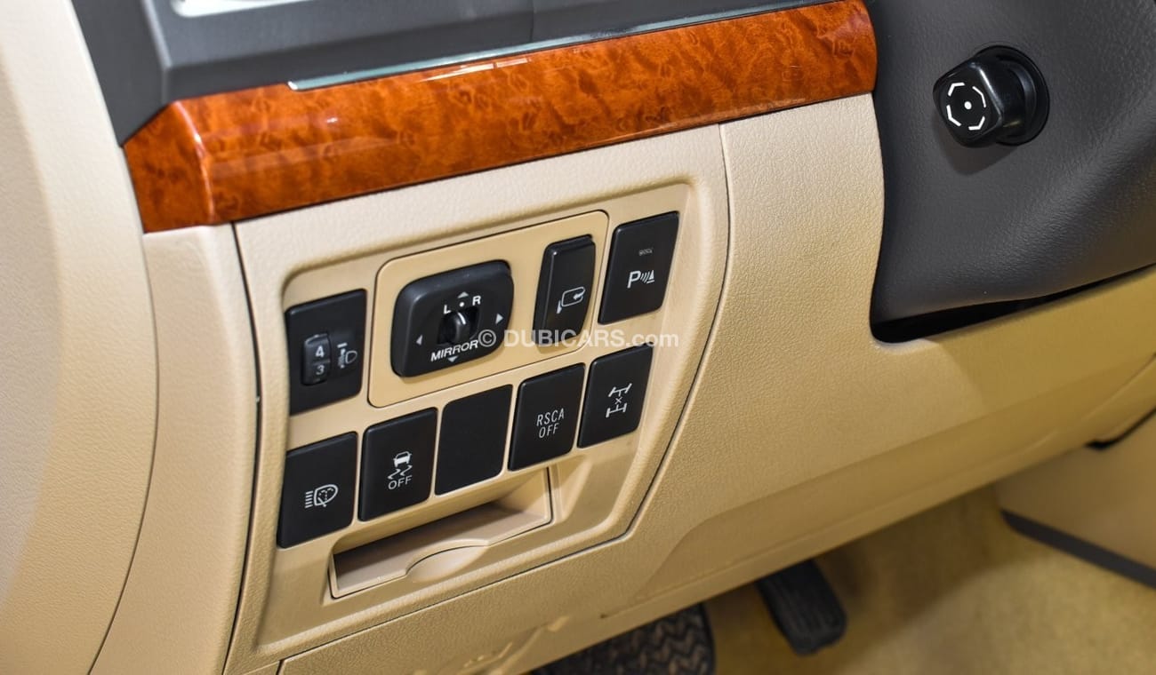 Toyota Land Cruiser VXR 5.7 V8