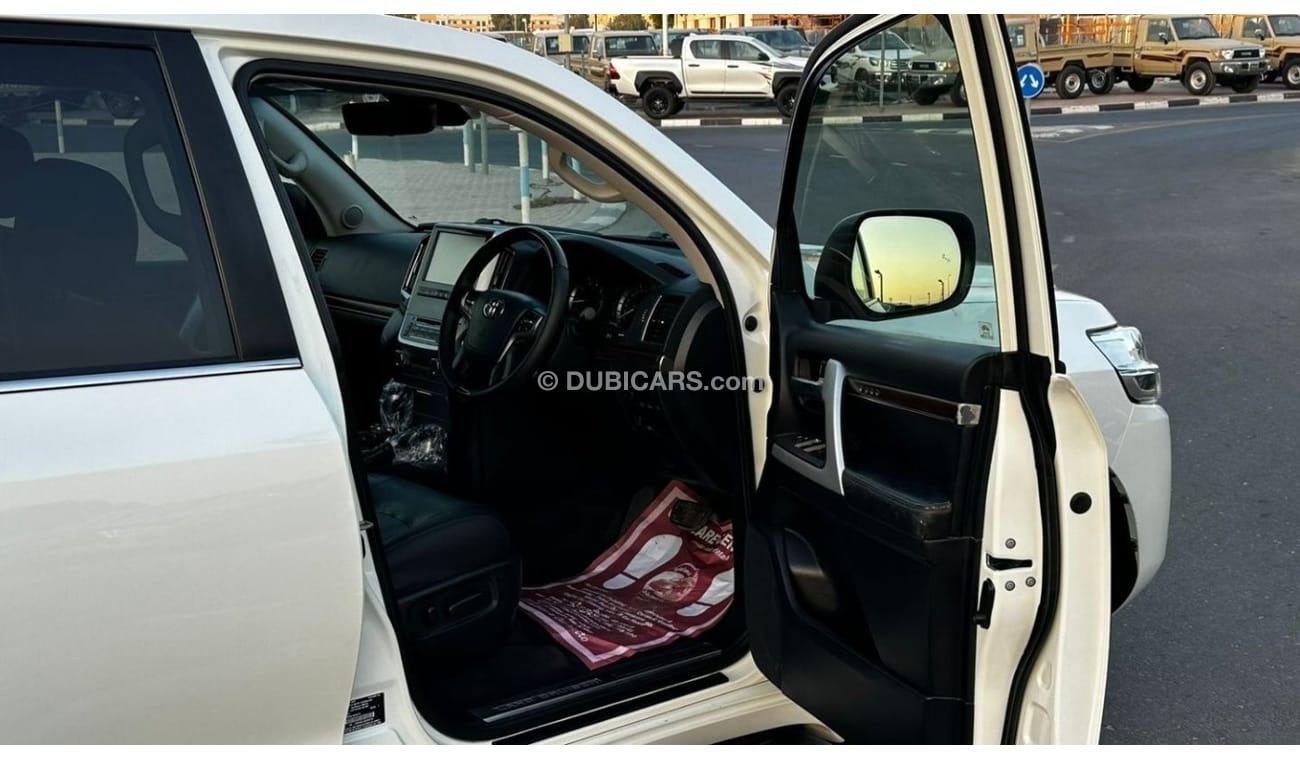 تويوتا لاند كروزر