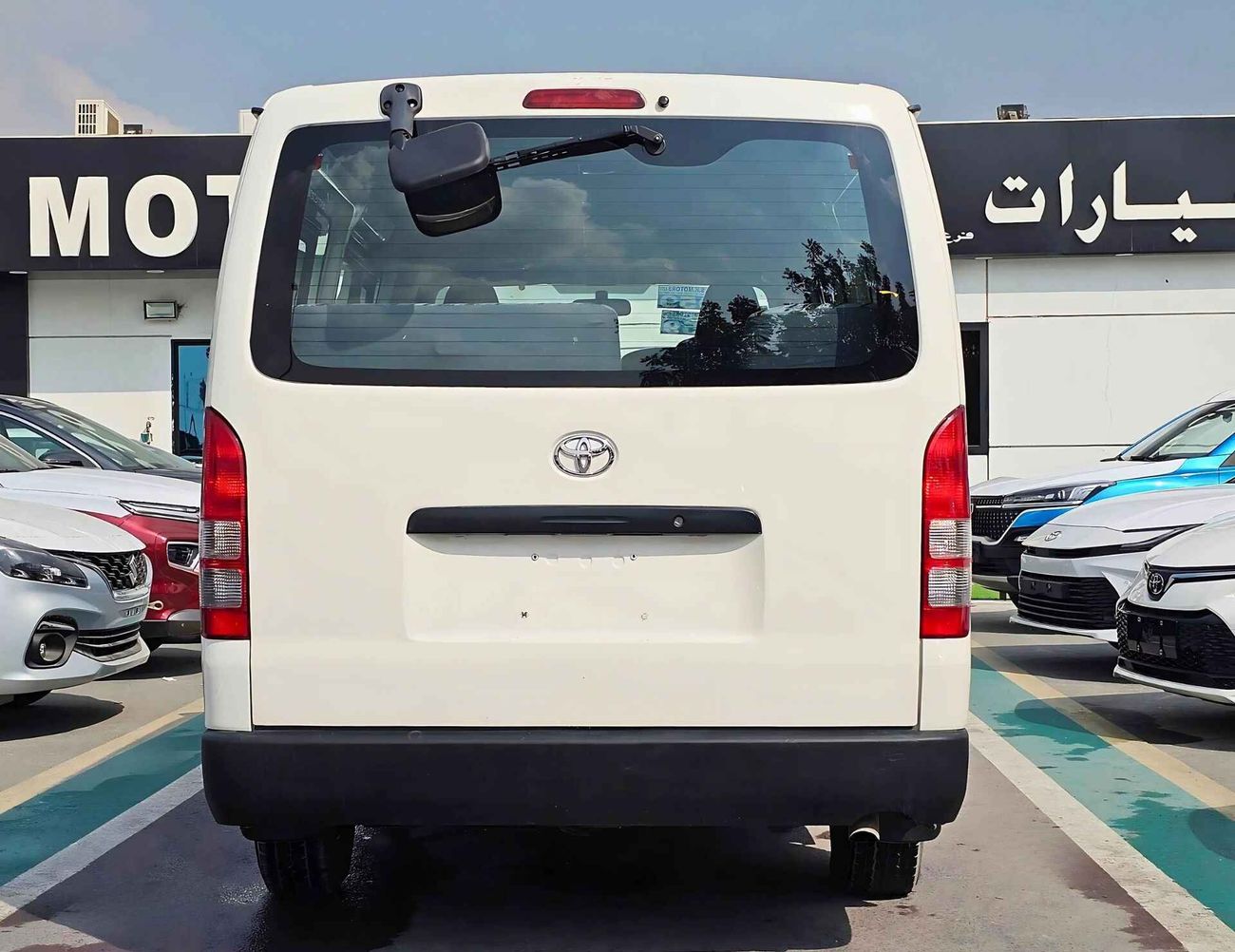 تويوتا هاياس /2.7L STANDARD ROOF/ PASSENGER VAN/ PETROL MANUAL/ EXPORT ONLY/ LOT#27416