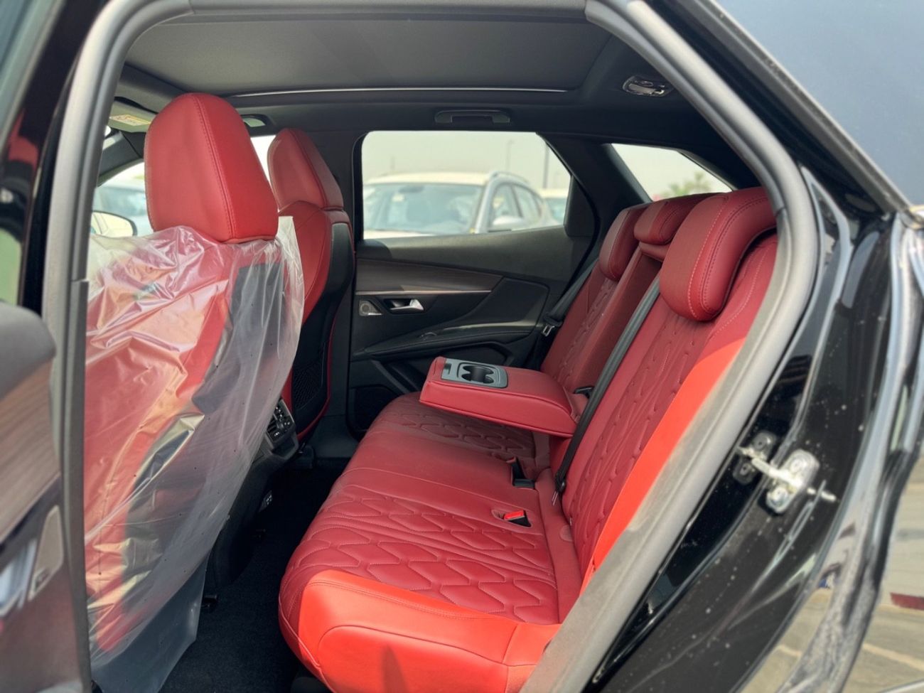 Peugeot 3008 PEUGEOT 3008 GT - 1.6T -  (2025 MODEL) GCC specs