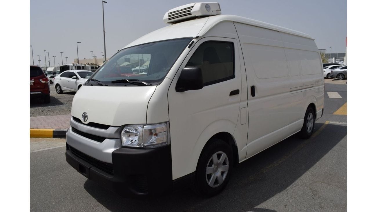 Toyota Hiace GL - High Roof LWB Toyota Hiace Highroof Chiller, Model:2016. Excellent condition