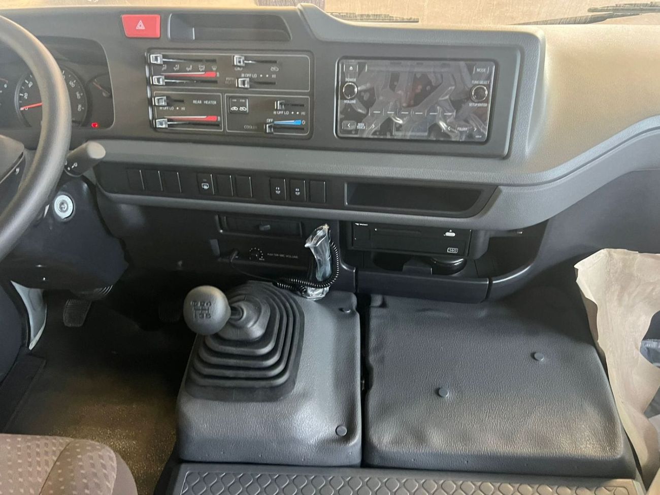 Toyota Coaster 2026 Toyota Coaster High-Roof 23-Seater 4.2L 6-Cyl Turbo Diesel M/T RWD (Auto Closing Door) Export O