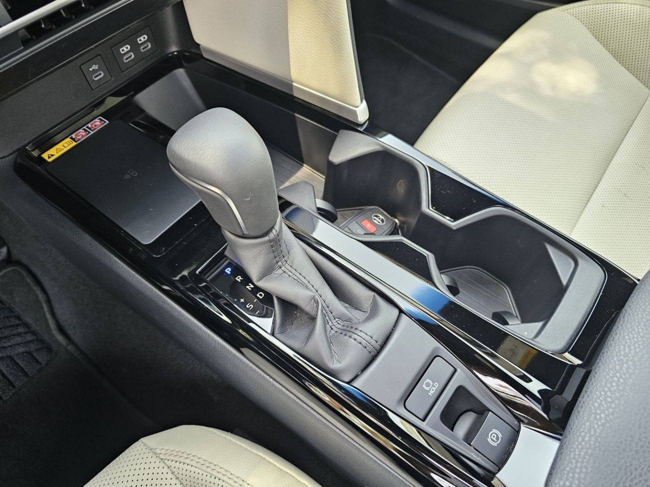 Toyota Camry GLE 2.5L