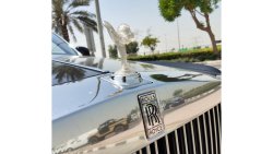 Rolls-Royce Phantom Special Glass Logo and 4 Seaters Only