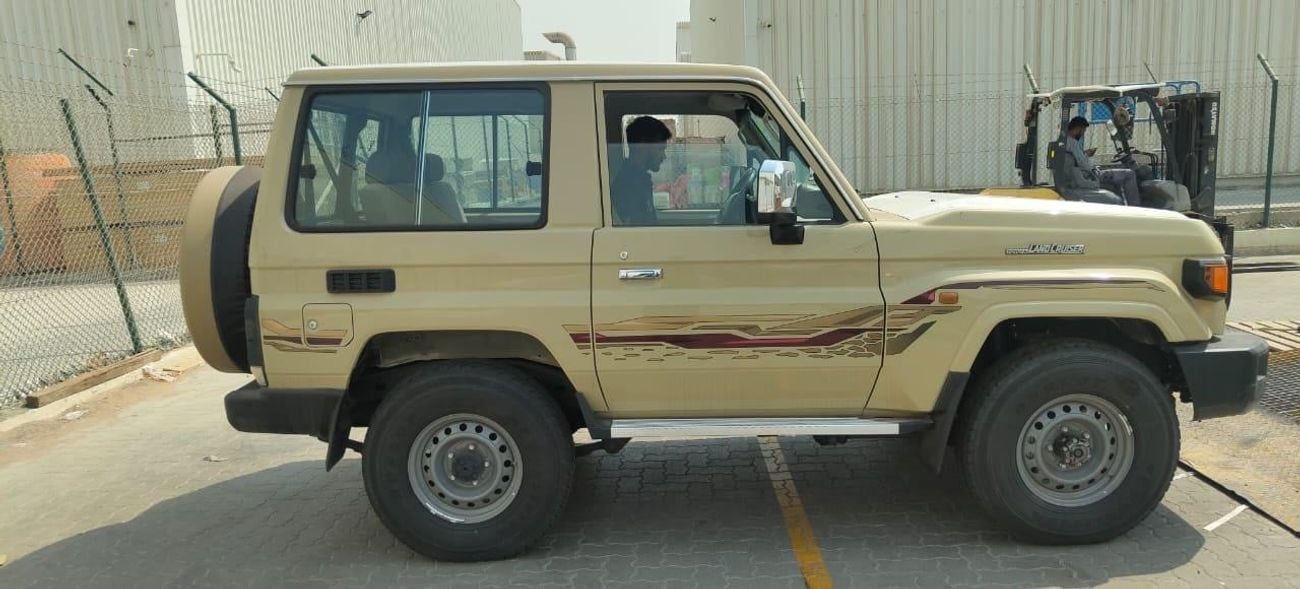 Toyota Land Cruiser 70 Toyota LC71 2.8 AT mid option Saudi 2024