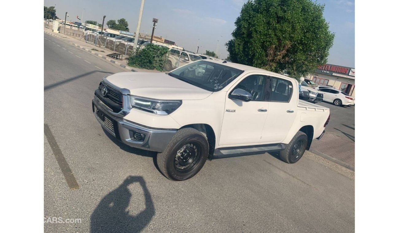 تويوتا هيلوكس HI-LUX DC - SR5 -4WD M/T V4 2.4L DSL - POWER OPTION - DOUBLE AC - 23MY