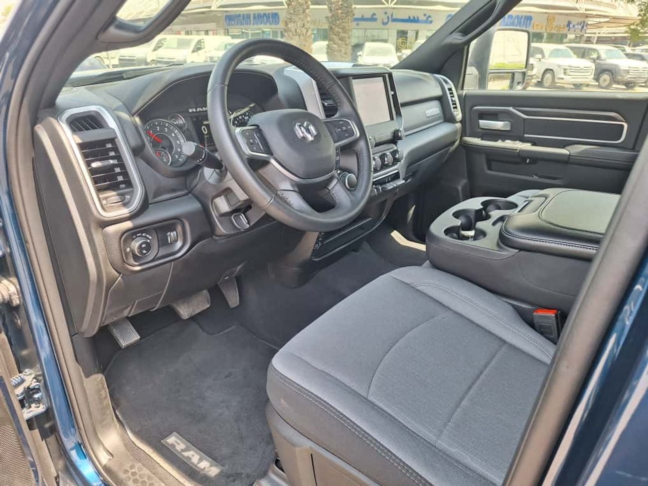 رام 2500 2024 RAM 2500 BIG HORN 6.4L V8 HEMI