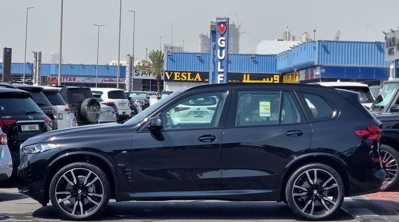 BMW X5 xDrive40i Luxury M Sport Package 3.0L xDrive 40i M Sport Under Warranty & Service 2025 GCC