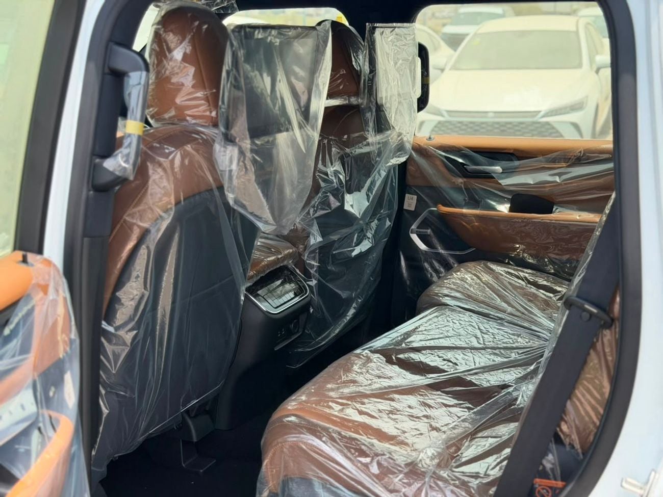 نيسان باترول LE PLATINUM CITY Nissan Patrol 3.5 platinum LE Full option black Roof 2026