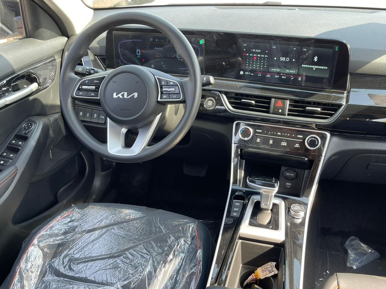 Kia Seltos KIA SELTOS 2025 BLACK ROOF PANORAMA