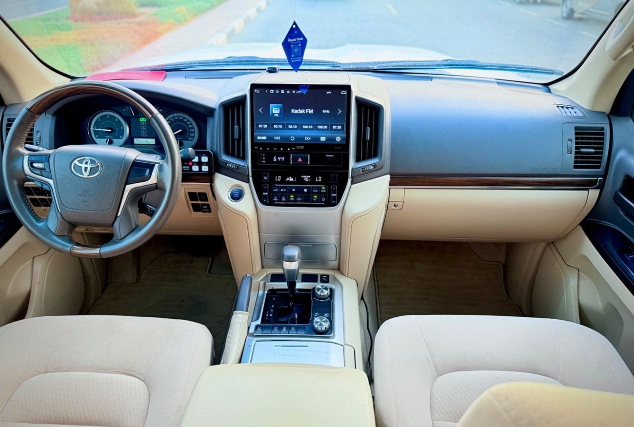 تويوتا لاند كروزر 2020 Model LHD DIESEL ENGINE FULL OPTION