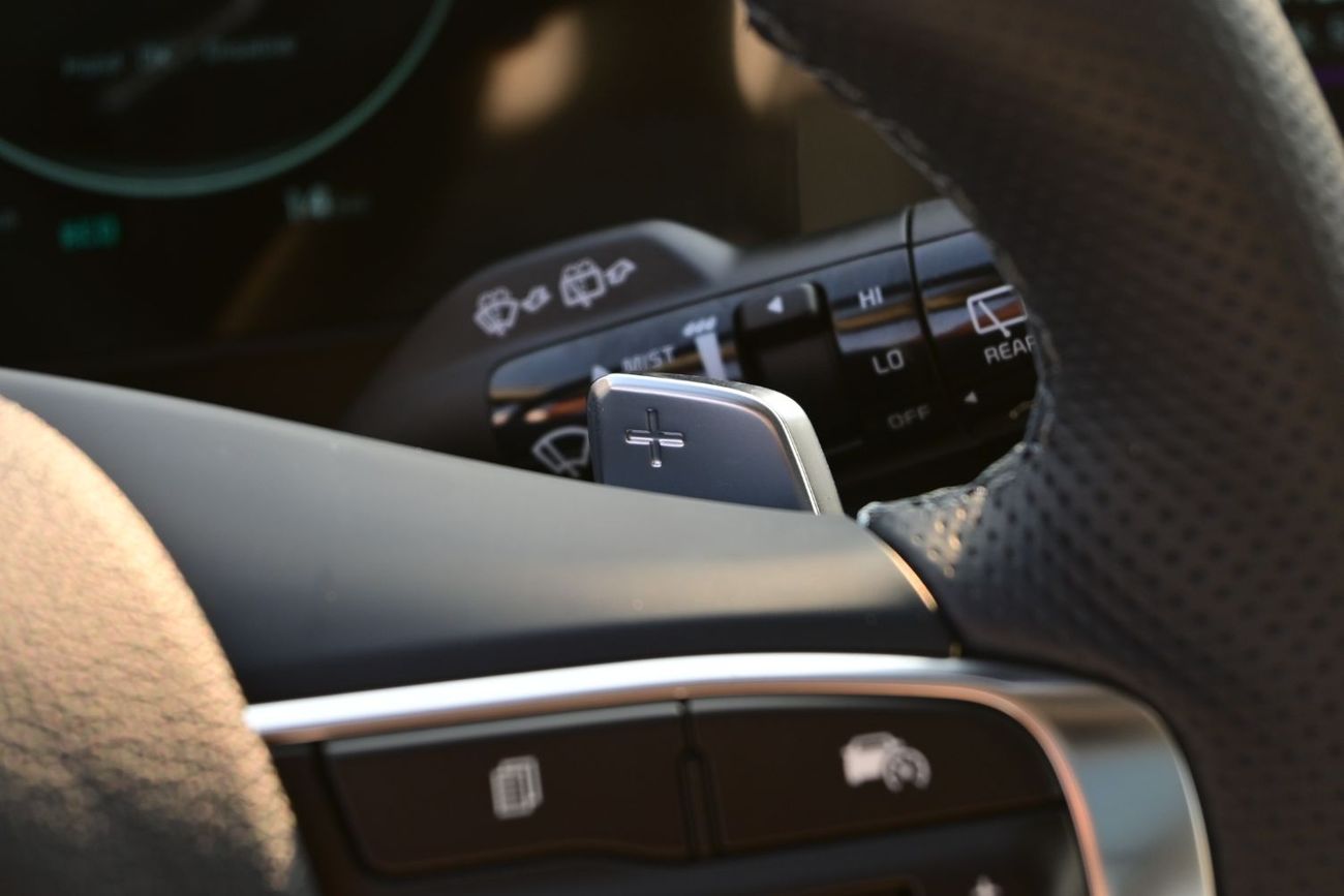 Kia Sportage Kia Sportage 2.0L Hybrid, Color White, Model 2025