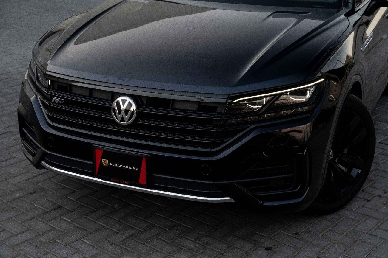 فولكس واجن طوارق R-لاين | 3,329 P.M  | 0% Downpayment | Under Warranty!