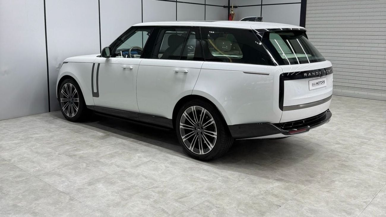 Land Rover Range Rover HSE P530 4.4L | V8 | GCC Specs | Warranty & Service Contract Until 2027