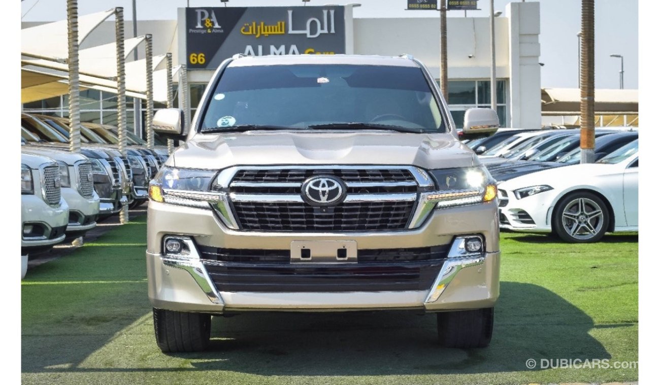 Toyota Land Cruiser Gcc V6 top opition