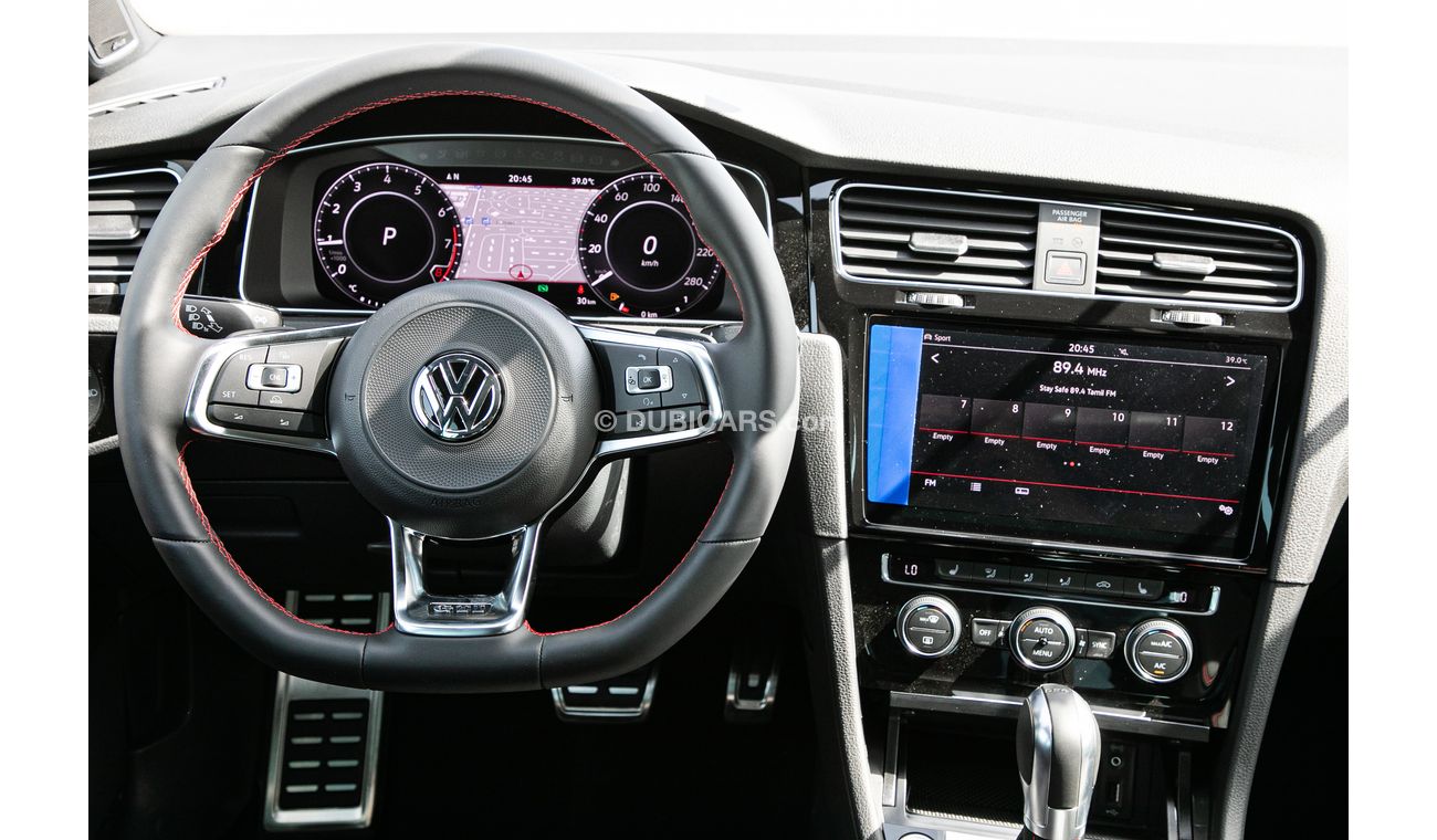 Volkswagen Golf GTi 2.0L Turbo with adaptive chassis control , Apple Carplay and Fully digital speedometer