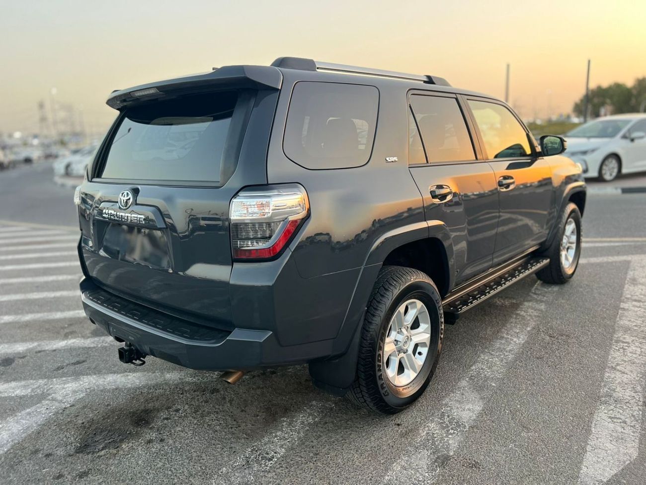 تويوتا Runner4 2024 TOYOTA 4Runner SR5 - Push Start - Electric Seats - Rear Camera - 4wheel 4X4 -