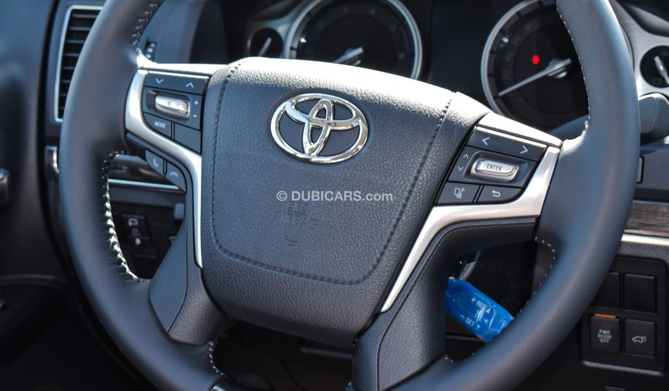 Toyota Land Cruiser GXR Grand Touring V8