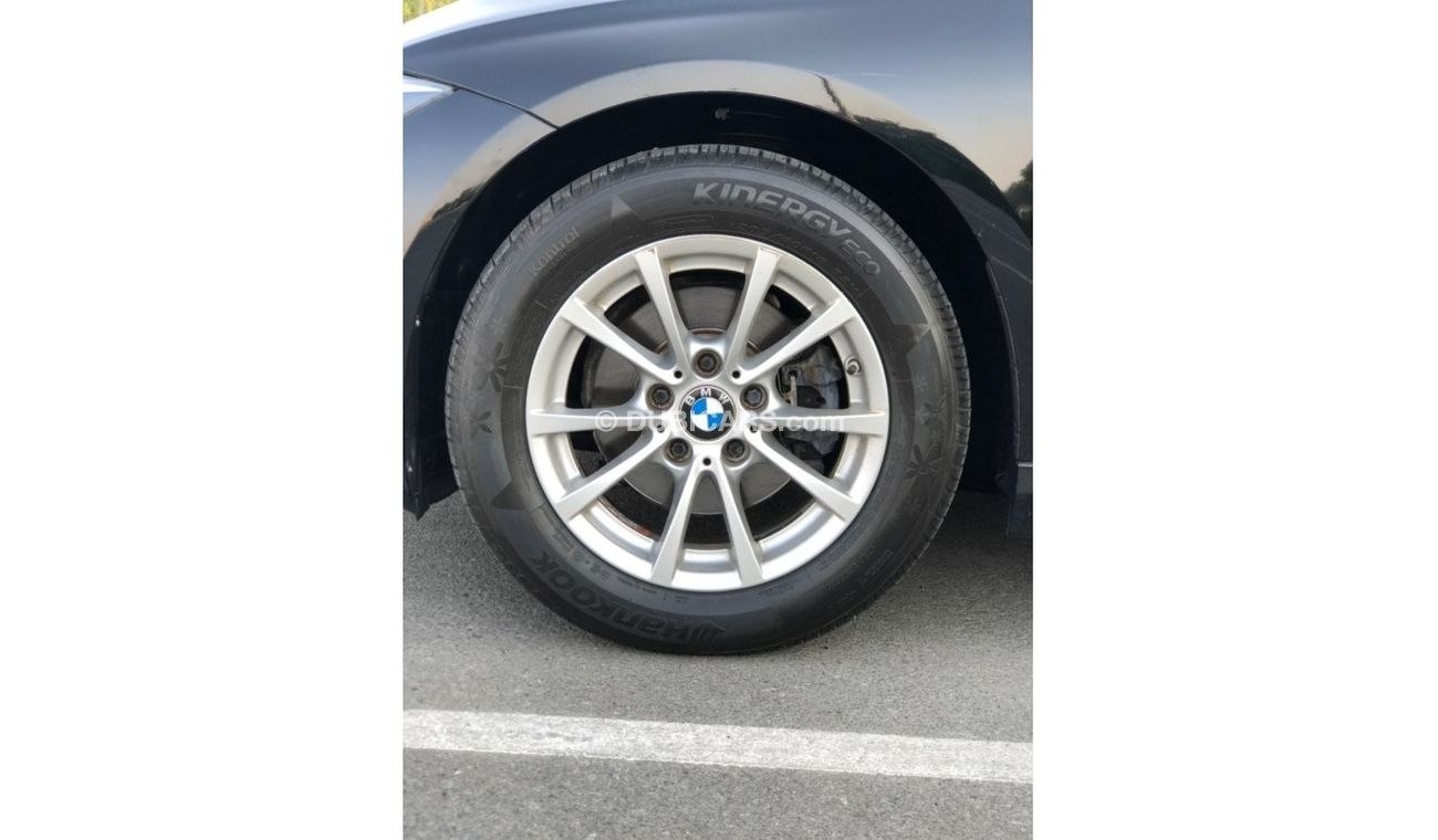 BMW 318i Exclusive MODEL 2016 GCC CAR PREFECT CONDITION INSIDE AND OUTSIDE 1500 TURBO FULL ORIGINAL PAINT ONE