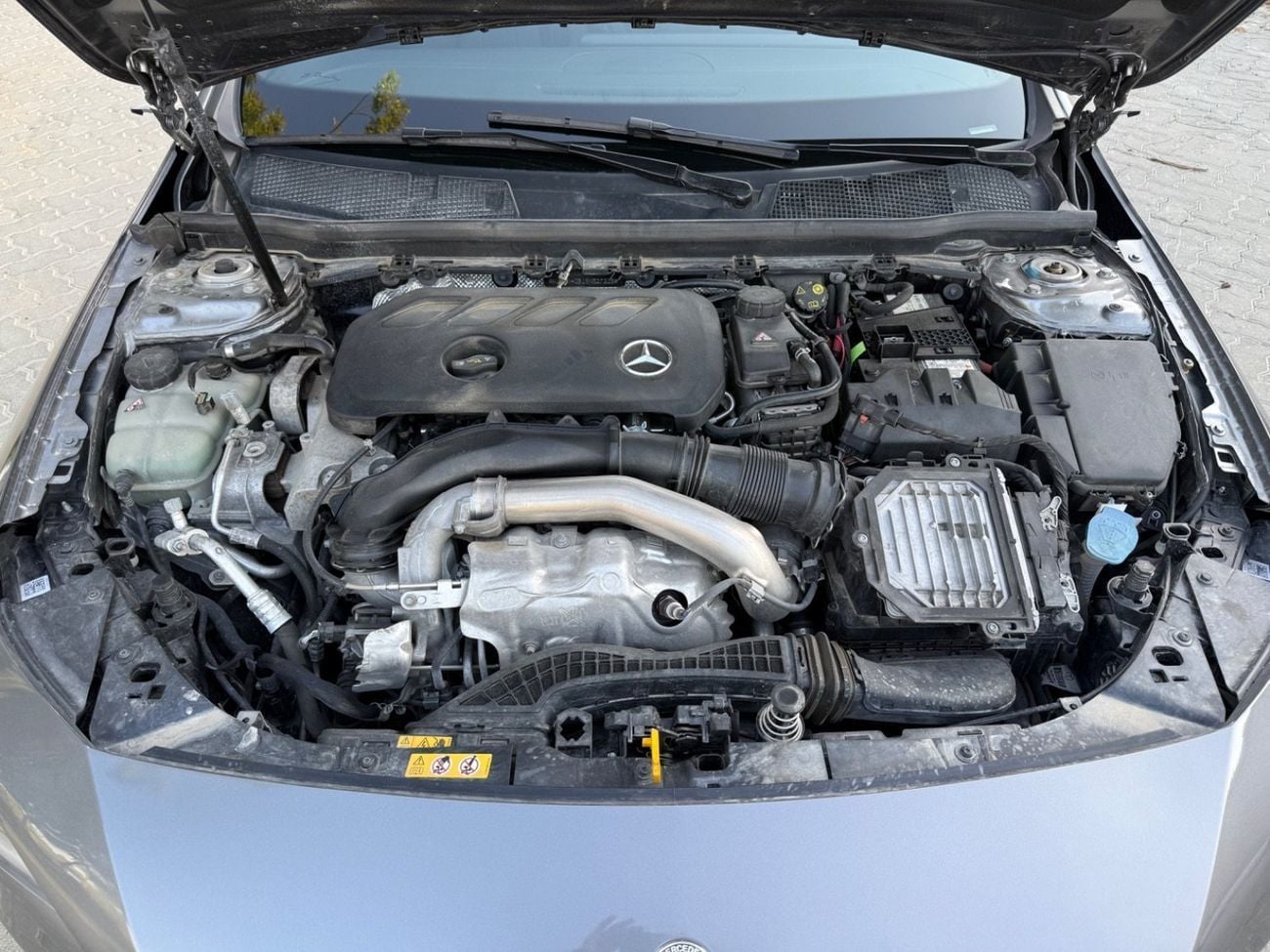 مرسيدس بنز CLA 250 Premium + 2.0L