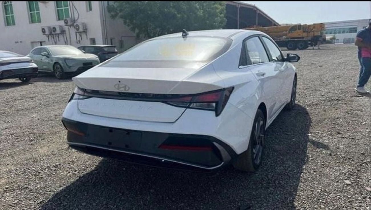 Hyundai Elantra Hyundai Elentra / 0km / Chinese / white