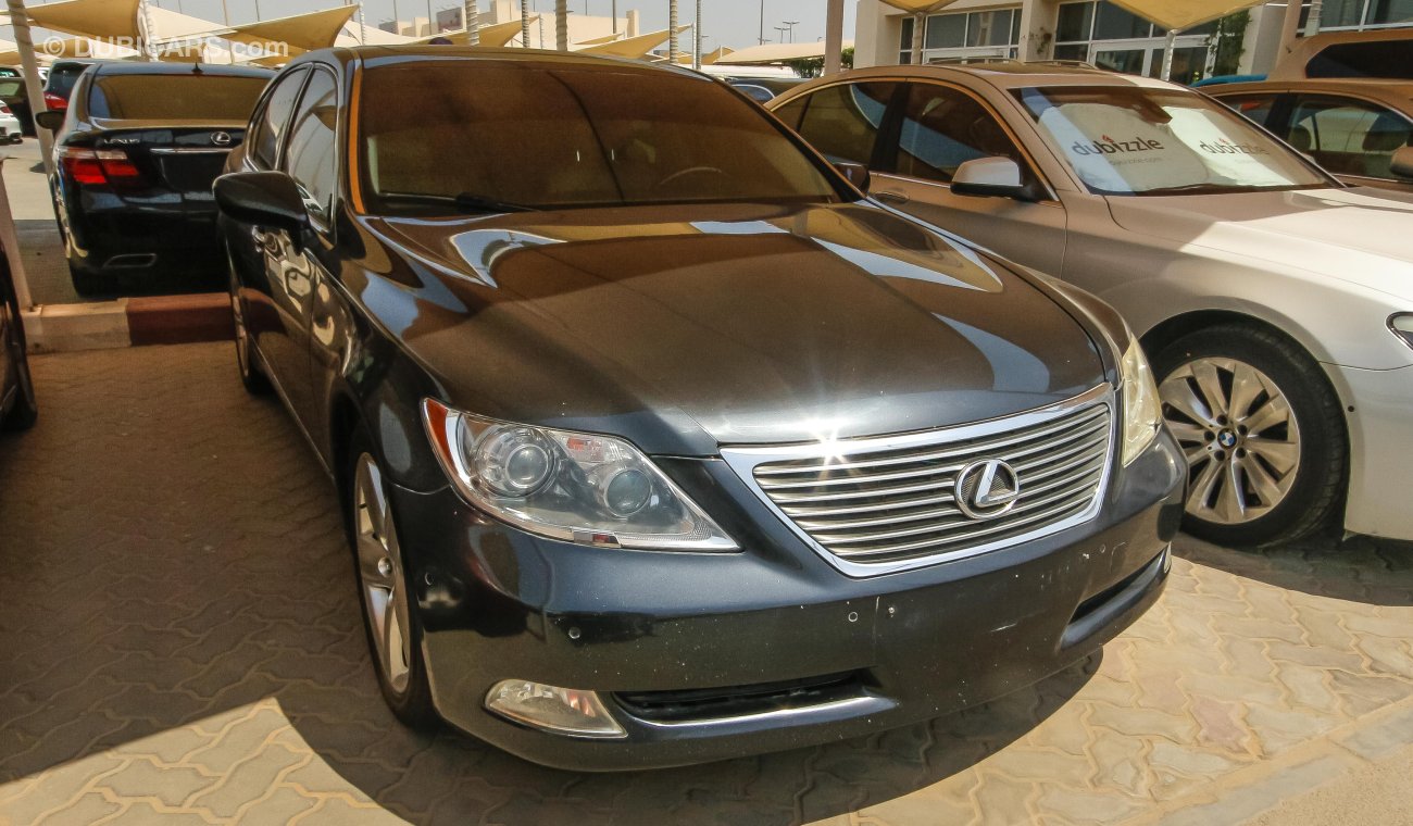 Lexus LS460