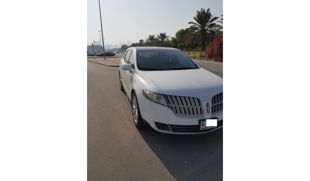 Lincoln MKT TOP OF RANGE//LINCOLN//GCC//760/- MONTHLY//0%DOWN PAYMENT//7 SEATS