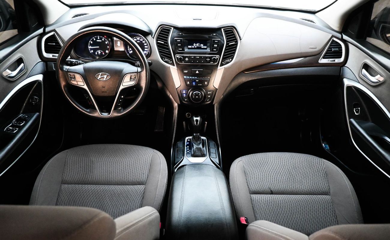 هيونداي سانتا في HYUNDAI SANTAFE _ GL 2.4L _ GCC IN EXCELLENT CONDITION