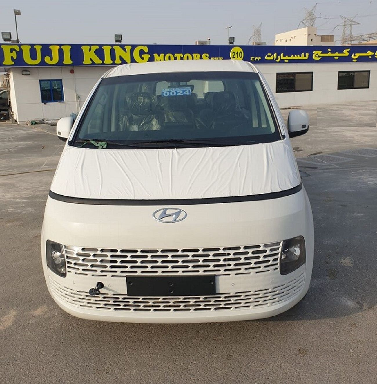 هيونداي ستاريا 3.5 - V6 - PETROL