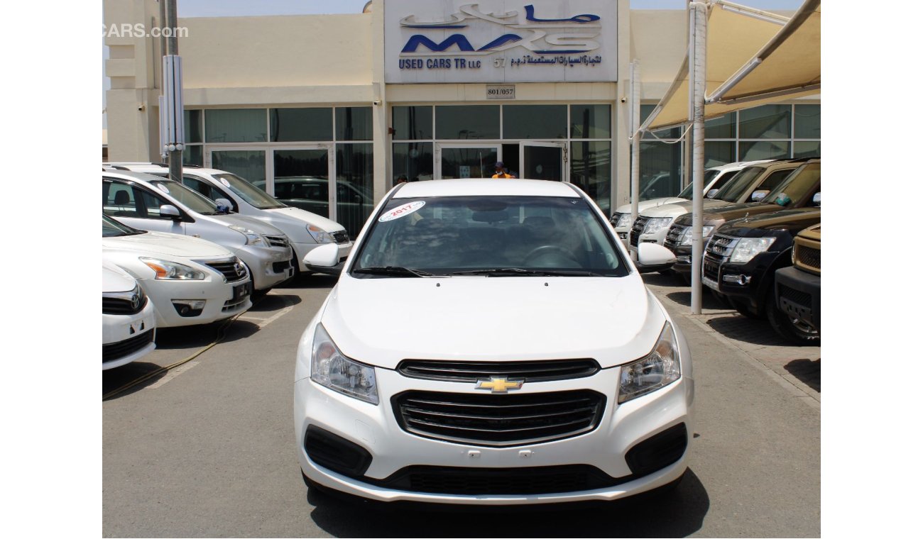 Chevrolet Cruze LT - MID OPTION - CAR IS IN PERFECT CONDITION INSIDE OUT