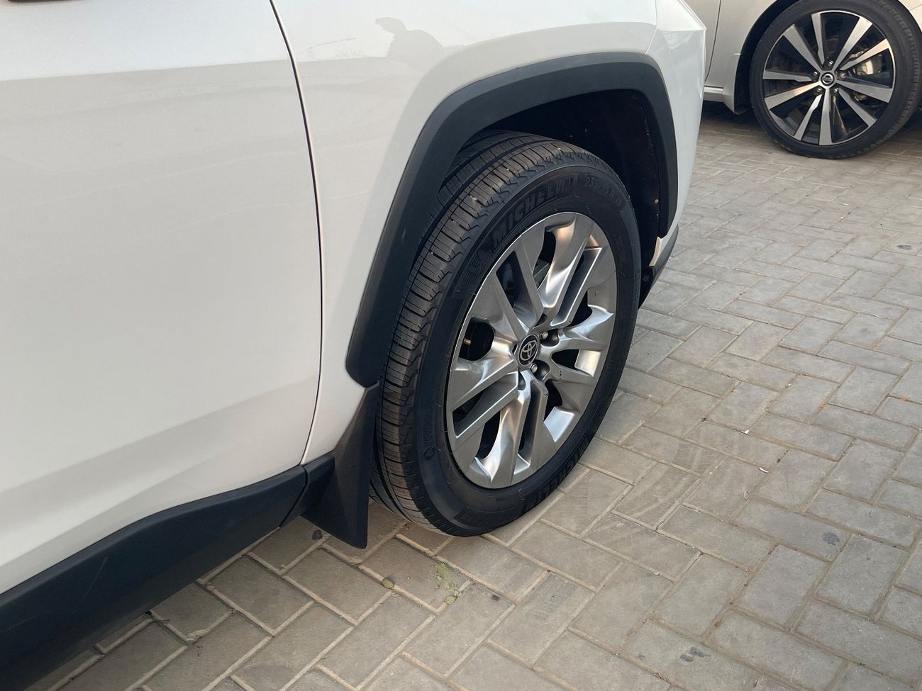 Toyota RAV4 Limited Full Option