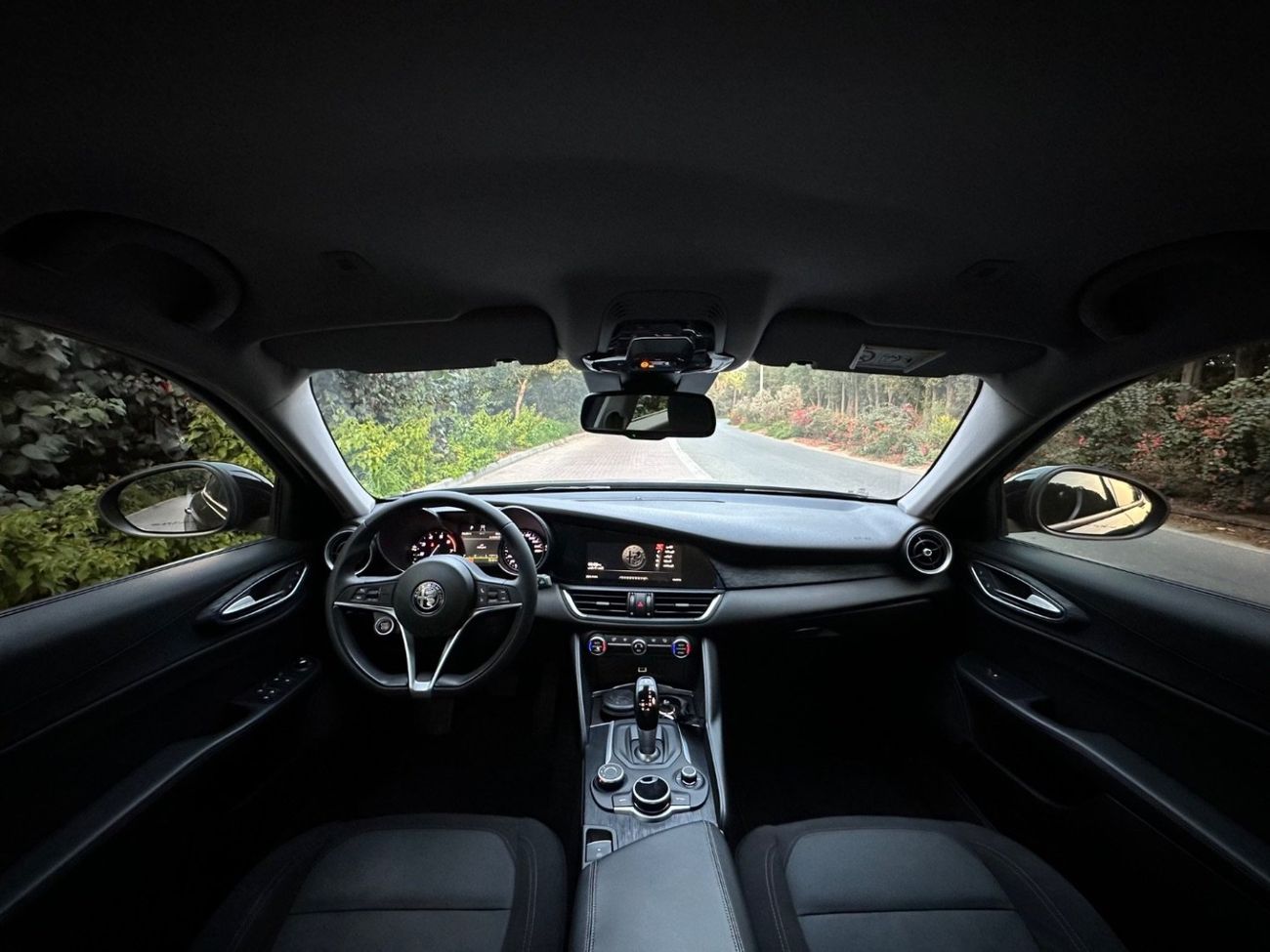 Alfa Romeo Giulia Veloce 2.0L AWD | 2019 | GCC Specs | Gargash | Full Service History | Excellent Condition