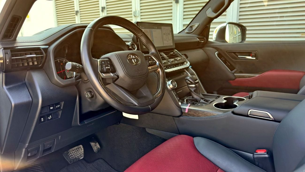 Toyota Land Cruiser VXR 3.5L