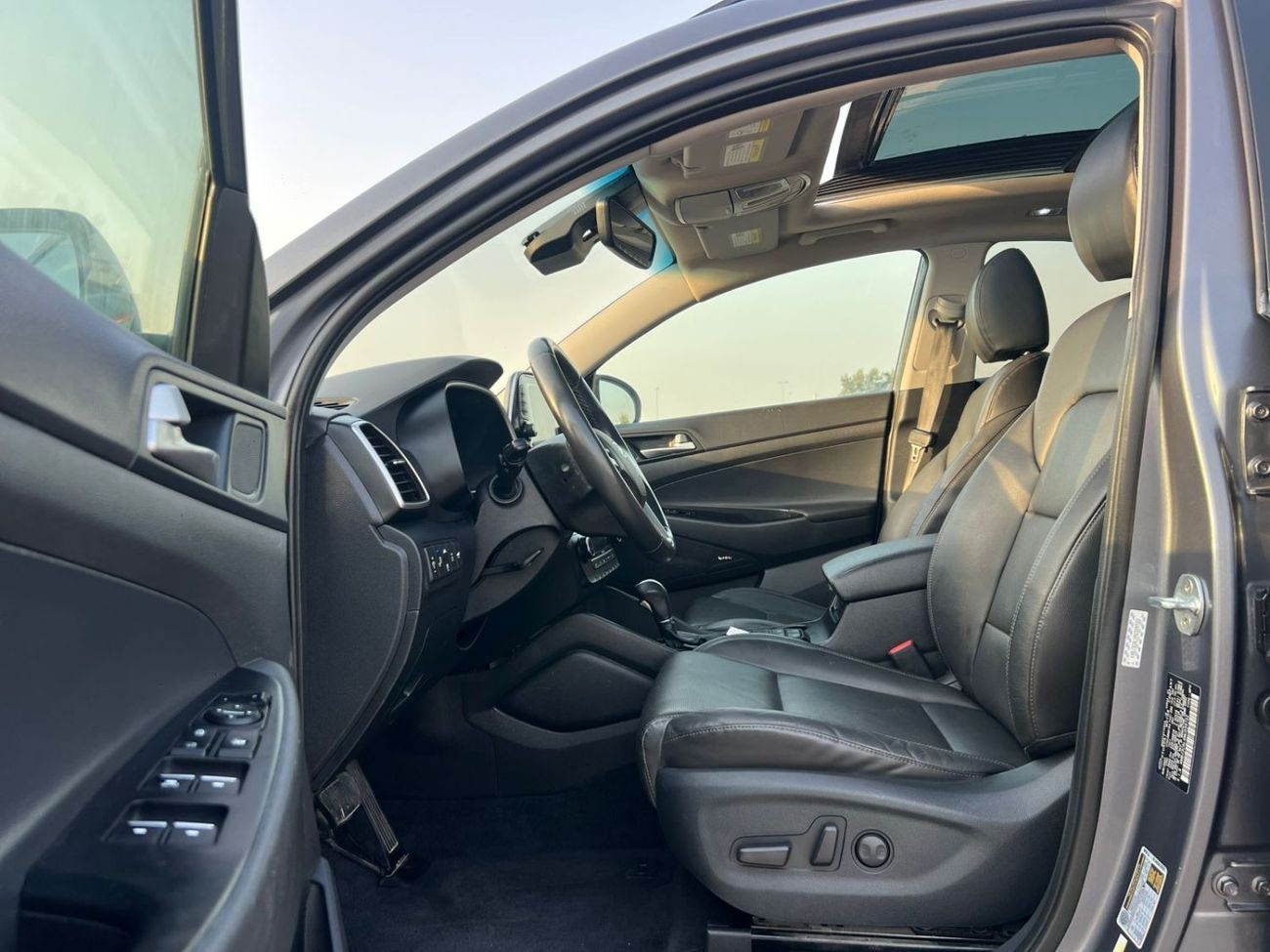 Hyundai Tucson 2021 Hyundai Tucson Limited  2.4L V4 - Panoramic View - 360* 5 CAM With Radar & Sensor - AWD 4x4 - L